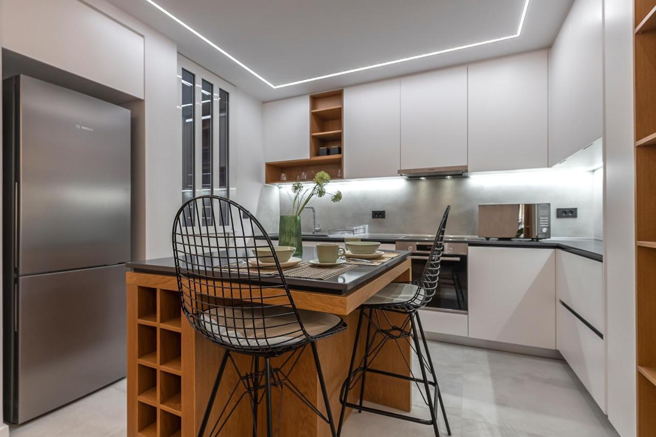 Phaedrus Living Luxury Penthouse Ploutarchou דירה *